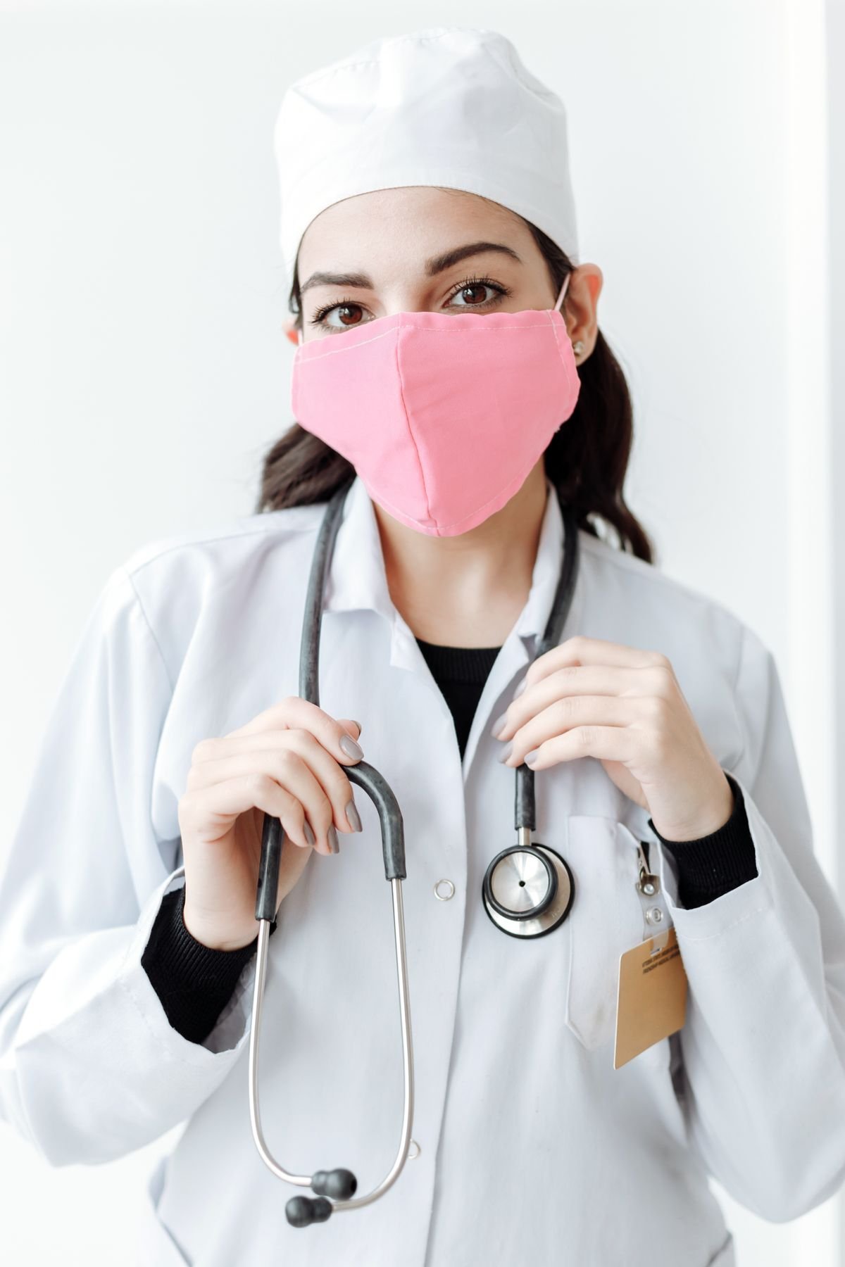 Doctor wearing a face mask and stethoscope